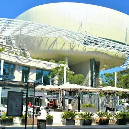 Yellow Design Plages & Hyper Centre Juan-les-pins アンティーブ